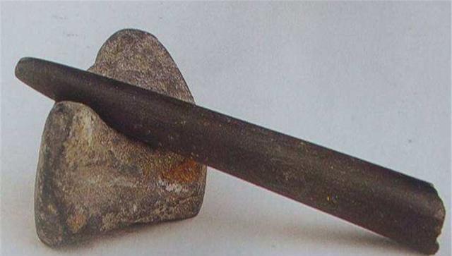 西汉墓葬出土古代眉笔,疑似特殊工艺制作,专家:这个眉笔不一般