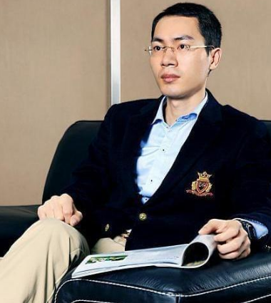 "先做好人,再做好鞋",父亲当年的话:那一刻,吴荣照深深体会到了,总算