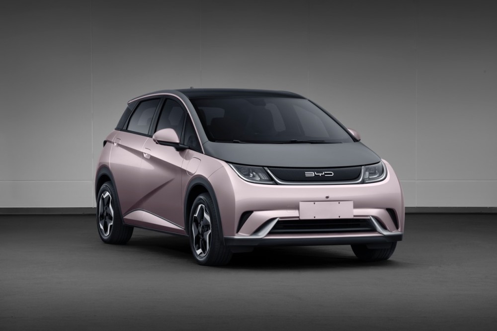 比亚迪海豚曝光，5门5座，2种外观5种配色，续航可达405公里