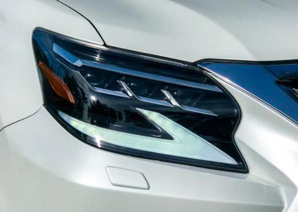 别忘了，普拉多停产丰田还有它，配4.6L V8发动机，可比肩陆巡