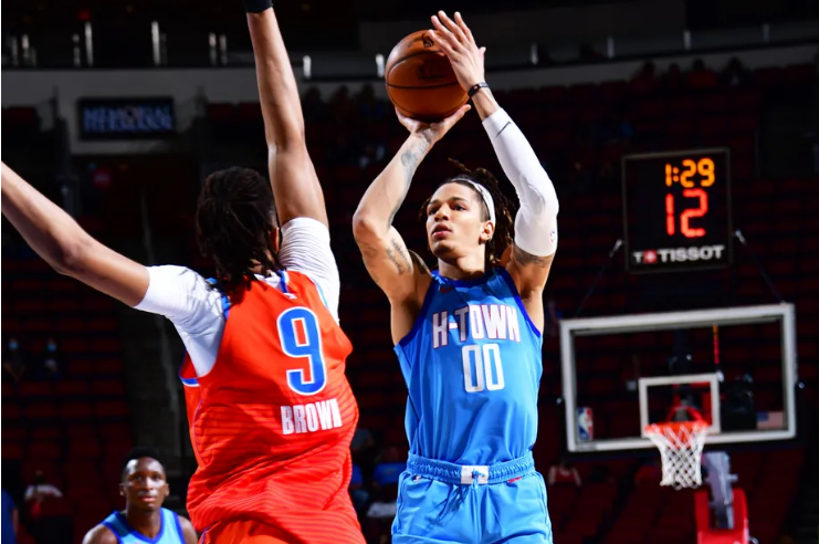 威尔森还比较年轻