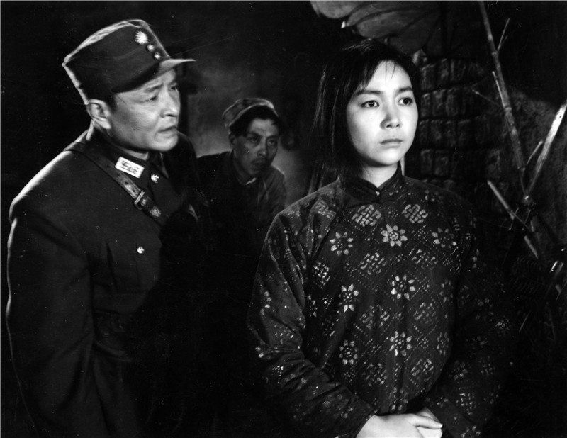 "四史"教育电影课丨一片赤诚至死不悔,戏里戏外她都是"党的女儿"