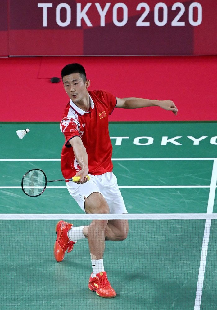 东京奥运会羽毛球男单小组赛谌龙获胜
