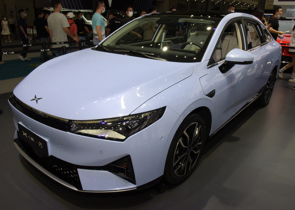 新老势力的决斗！比亚迪秦PLUS EV对比小鹏P5