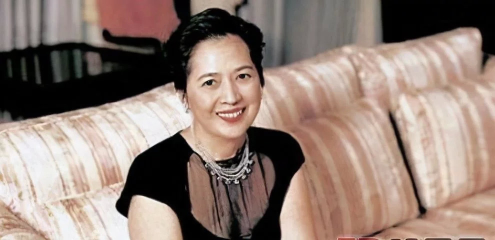 宝咏琴临终前,对刘銮雄说一句话,将李嘉欣的豪门梦彻底打破了