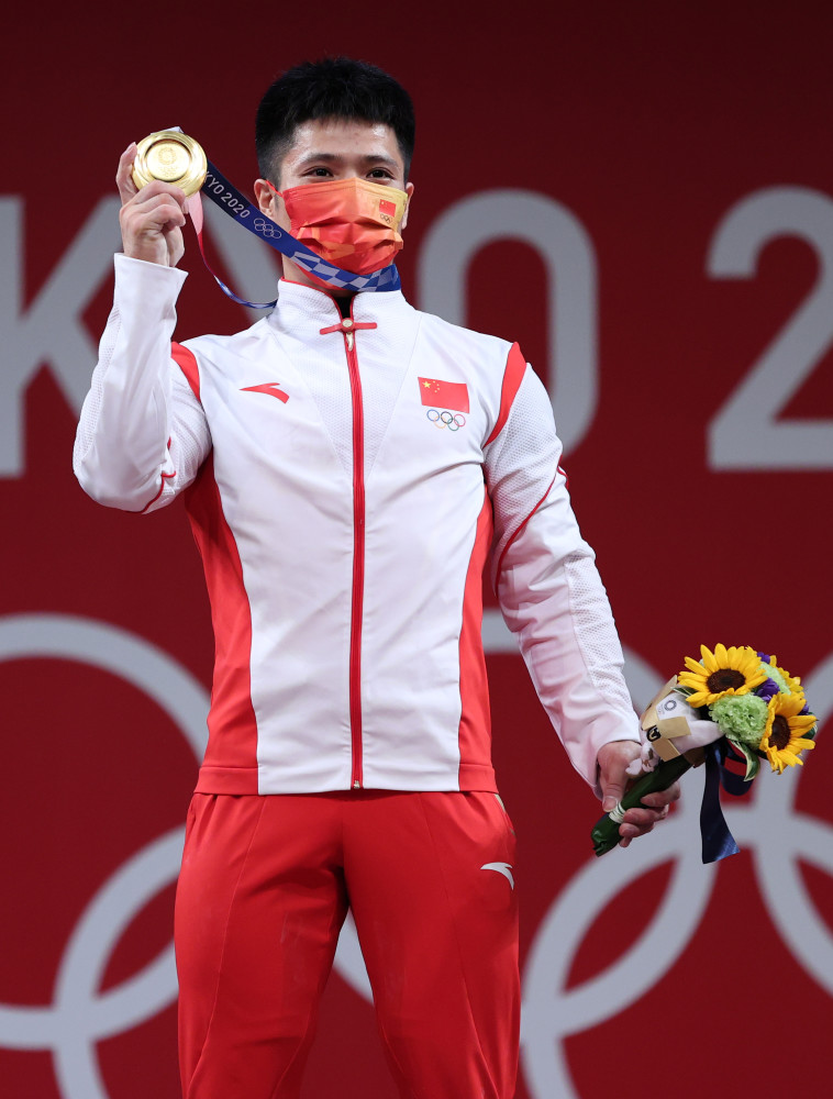 东京奥运会举重男子61公斤级李发彬夺冠5