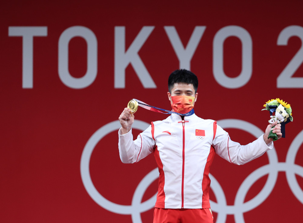 东京奥运会举重男子61公斤级李发彬夺冠5