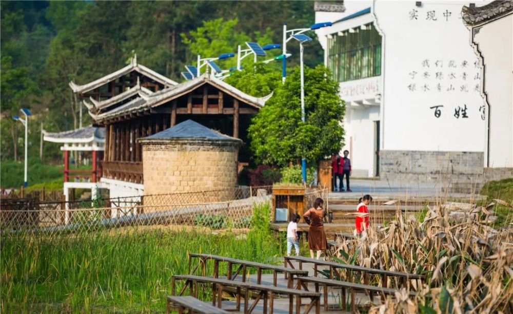 万山旅游提质升级产业多元发展