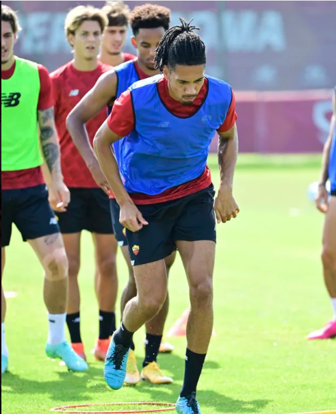 意媒预测罗马下场热身赛首发罗马发布周六训练照