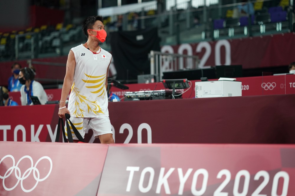 东京奥运会羽毛球男单小组赛桃田贤斗获胜