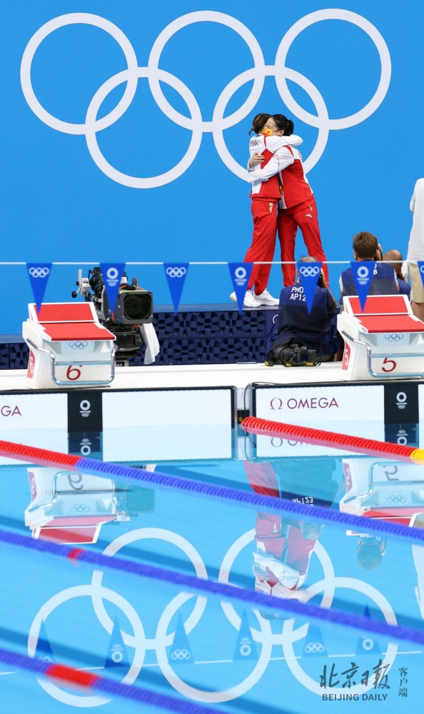 独家图片|施廷懋/王涵摘得跳水首金,"三十而立"正精彩