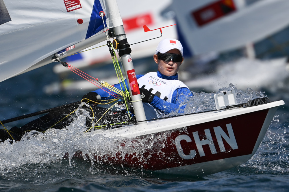东京奥运会帆船乘风破浪显英姿