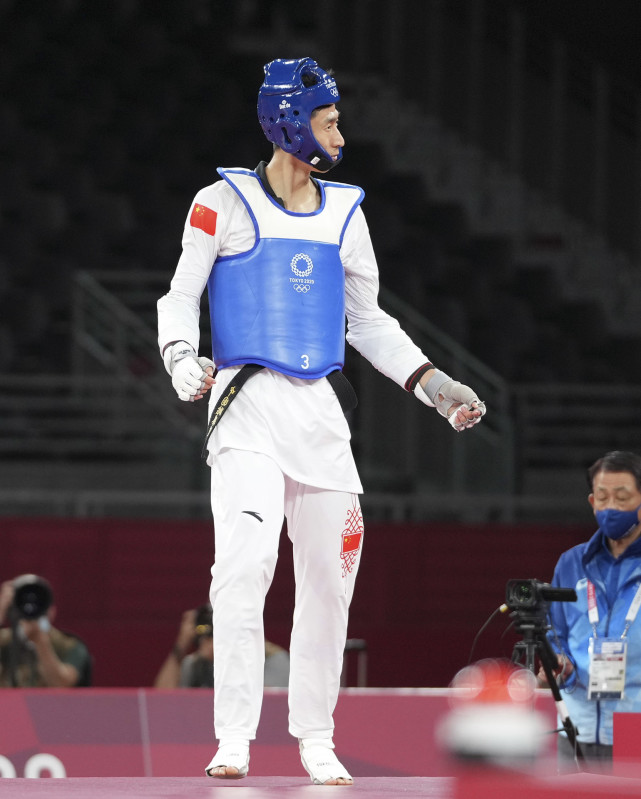 当日,在东京奥运会跆拳道男子68公斤级比赛中,中国选手赵帅战胜韩国
