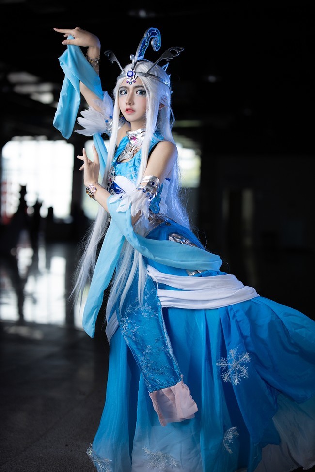 cos赏析秦时明月雪女