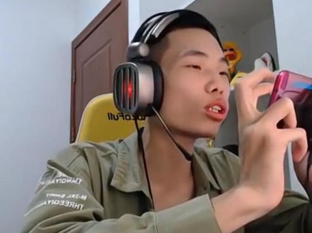 吃鸡开启新模式鲨鱼找到获胜秘诀一拖三轻松拿到胜利