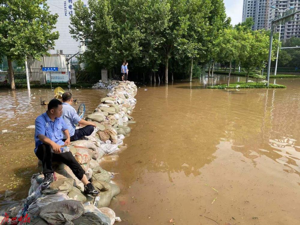 河南新乡城区水位已明显减退_腾讯新闻