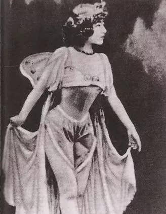 慈禧的翻译官裕容龄有多美被誉为蝴蝶舞后难怪慈禧拍照总叫她