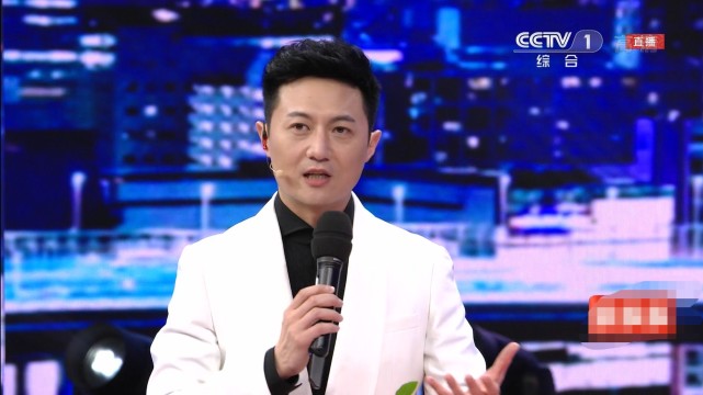 央视主持人甄诚回归荣誉殿堂曾经被吐槽解说排球不专业满嘴跑火车