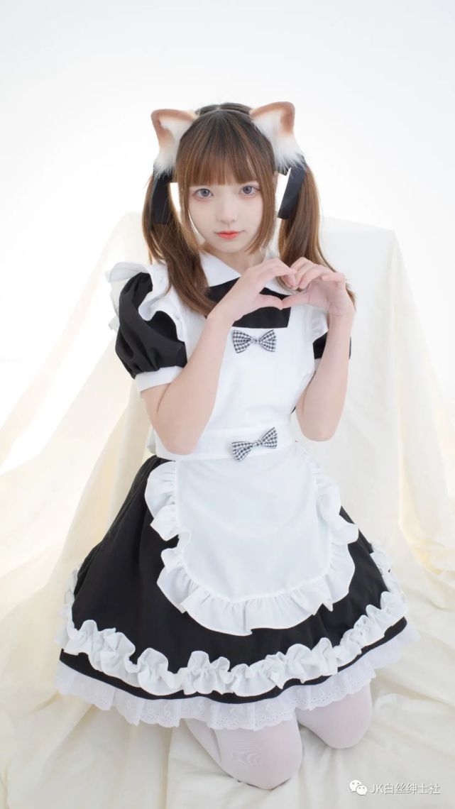 猫耳女仆:这是谁家的小可爱