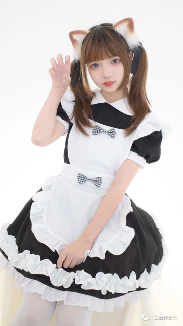 猫耳女仆:这是谁家的小可爱