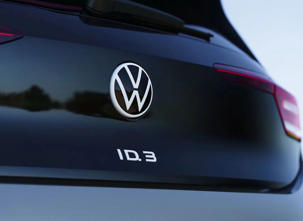 ID遇阻，狼堡有话说｜汽车产经