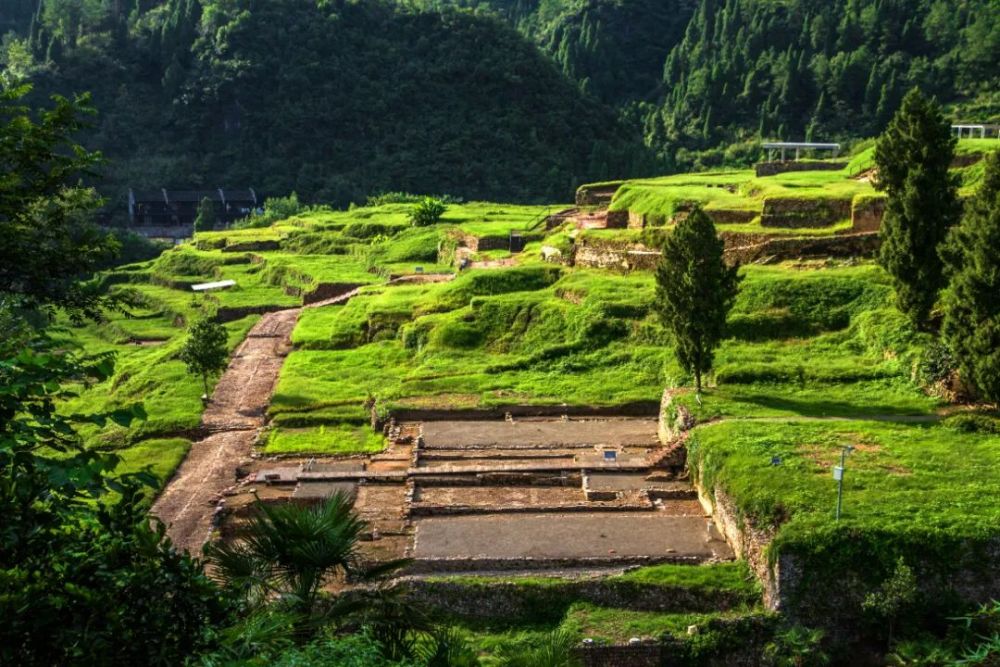 老司城土司官署建築遺址遺產分佈: 湖南省永順縣,湖北省咸豐縣,貴州省