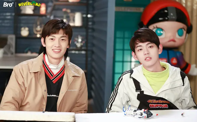 第9名:萌鲨突击队第一季而这单间节目,就是让女孩们通过音乐的方式来