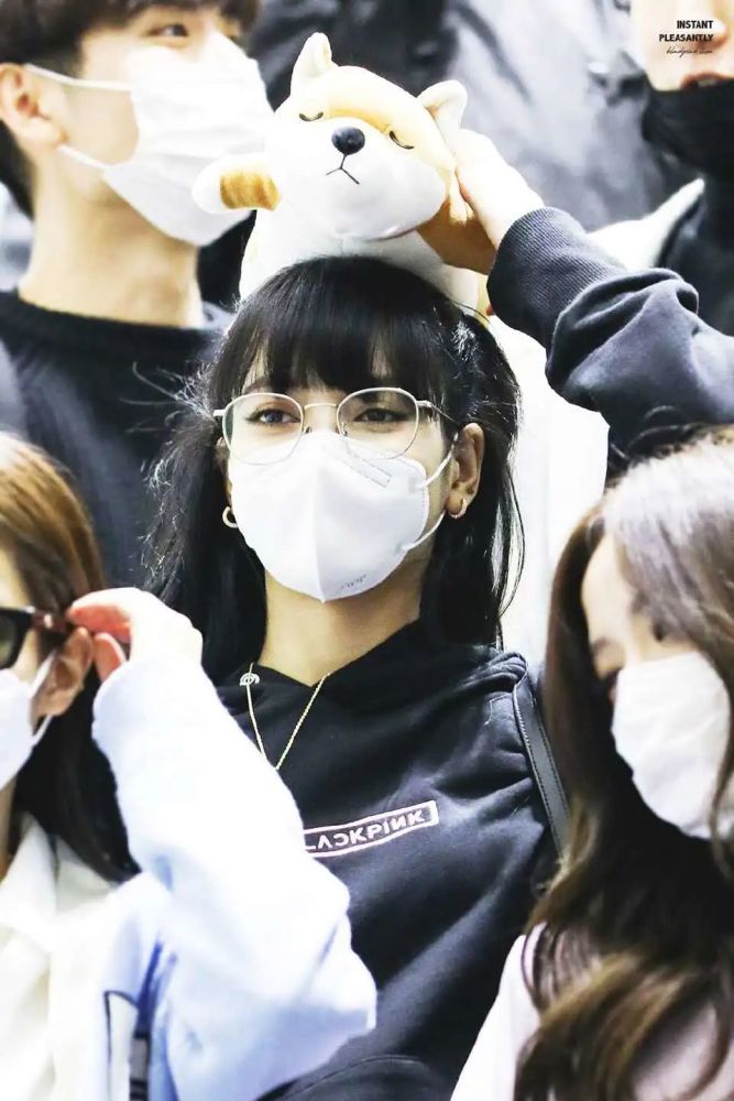 fuk机场出境lisa高清18p | 撕漫少女关注这个多彩的世界