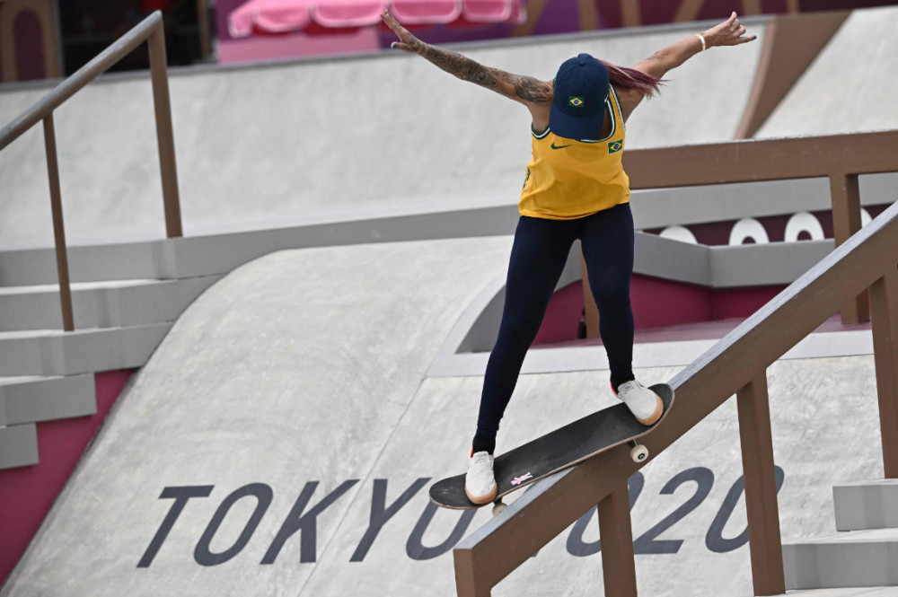 巴西滑板女神今日登场!颜值与实力同样封神 粉丝直呼内马尔也不配