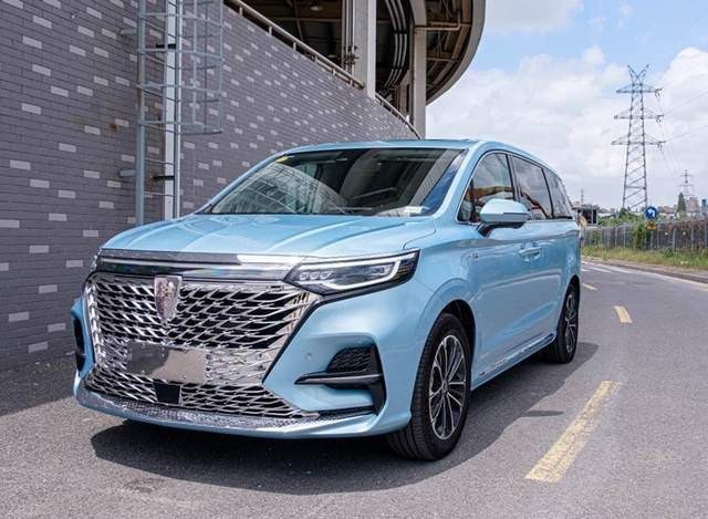 更显华丽 新款荣威iMAX8实车图曝光