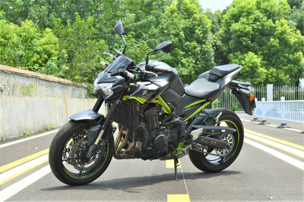 不只是性价比高 准公升级四缸街车 川崎Z900简单试驾