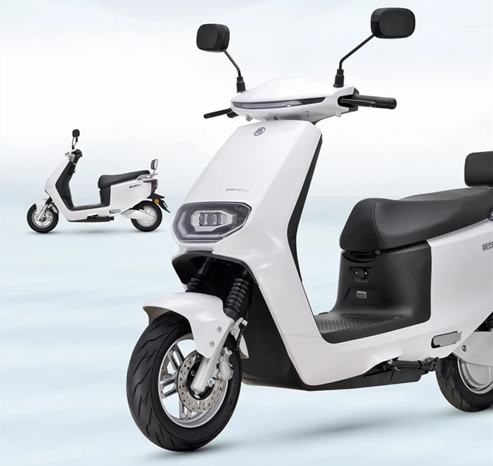 爱玛极光N561电动车评测：颜值与续航的结合，会有怎样的表现？