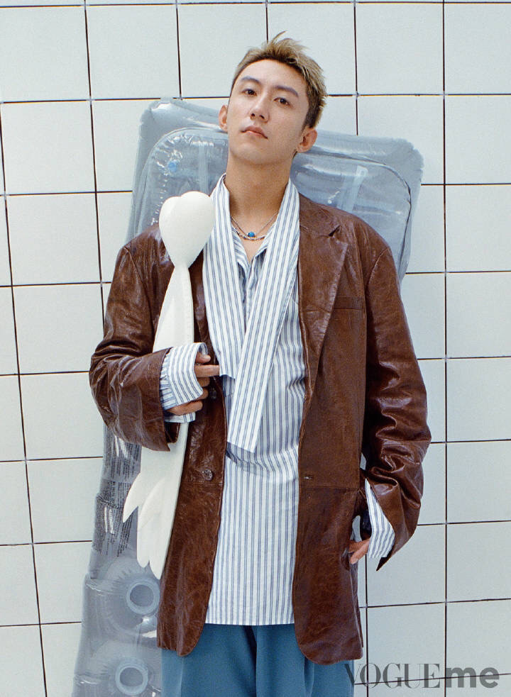 黄景瑜vogueme八月刊封面大片