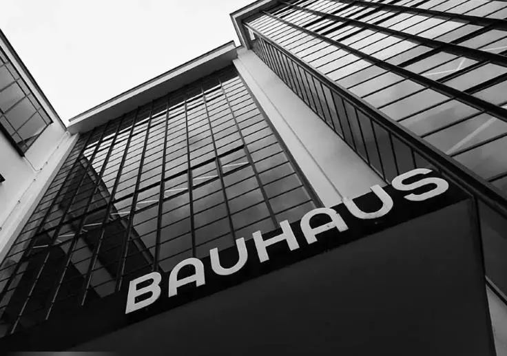 为什么说第二代CS55PLUS是汽车界的包豪斯？