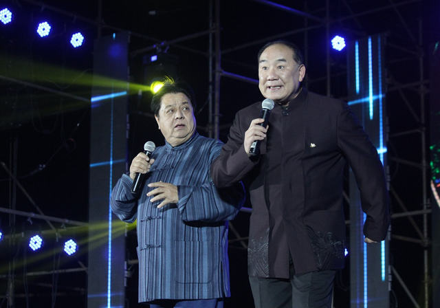 73岁李金斗现身德云社活动,与郭德纲关系引猜疑,曾疑似暗讽对方