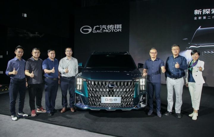 “科技工业美学”赋予第二代传祺GS8“朋克感”