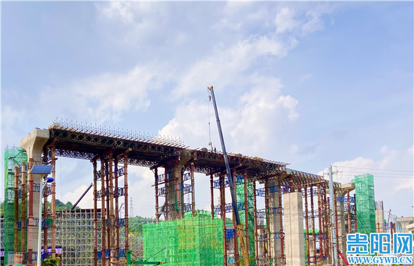 桥梁下部结构工程完成87贵阳观潭大道大地立交项目有了新进展