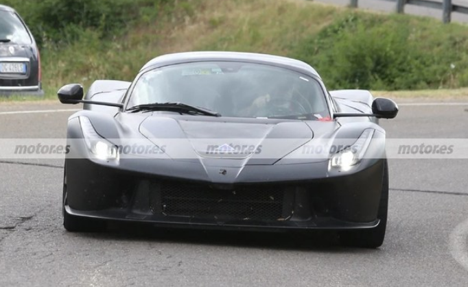 法拉利神车继任者 新车谍照曝光