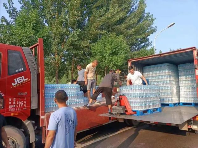 濟南市食品工業協會會員單位:山東普利思飲用水股份有限公司,山東立威