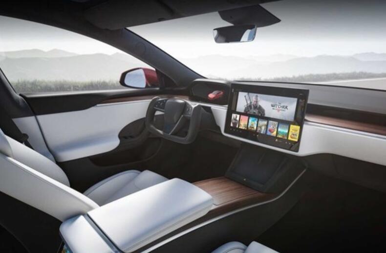 马斯克：不向特斯拉 Model S提供“正常”方向盘选项