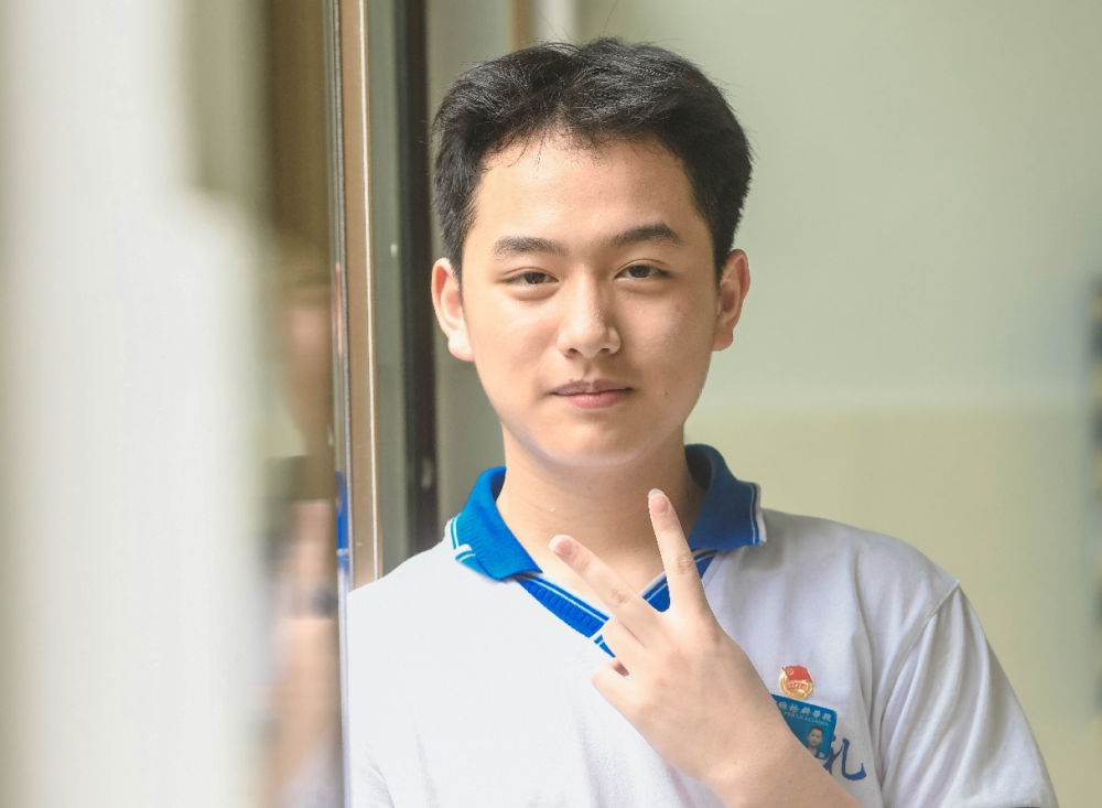 长沙这个帅哥学霸透露独家学习方法_腾讯新闻