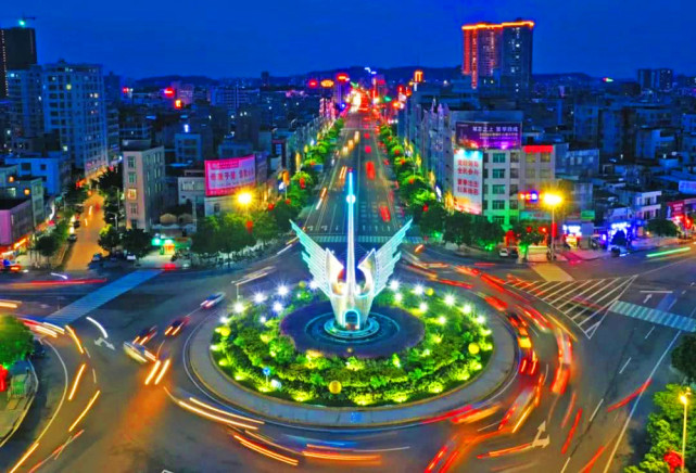 广东廉江市七普数据:2个街道常住人口超10万,3个镇超9万|城北街道|安