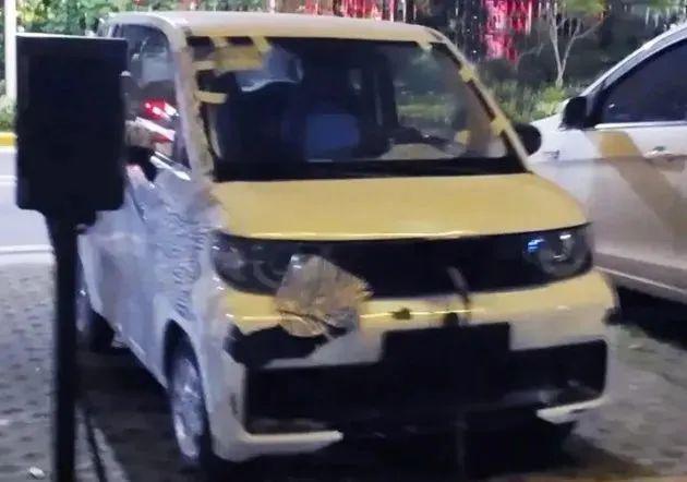 这奇瑞QQ冰淇淋和宏光MINI EV 怎么长得如此相像？