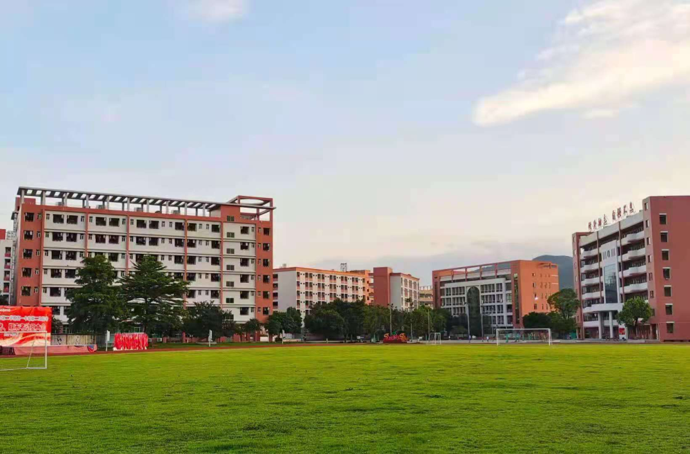 【行业资讯】惠州市博罗综合高级中学诚聘精英