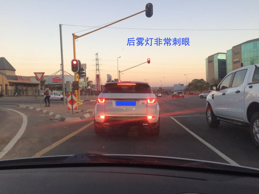 关于雾灯的所有知识,看完别再用错了