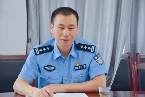 新邵县副县长提名人选县公安局局长刘焕深入酿溪派出所指导调研公安