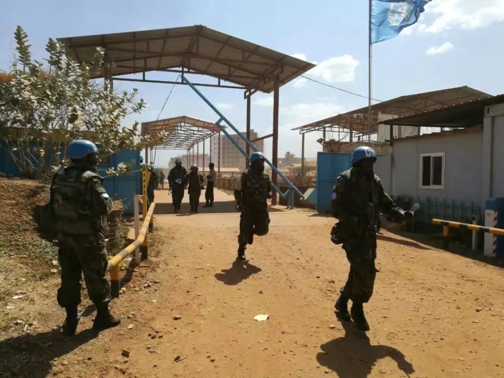 南苏丹内战中我们四处逃命