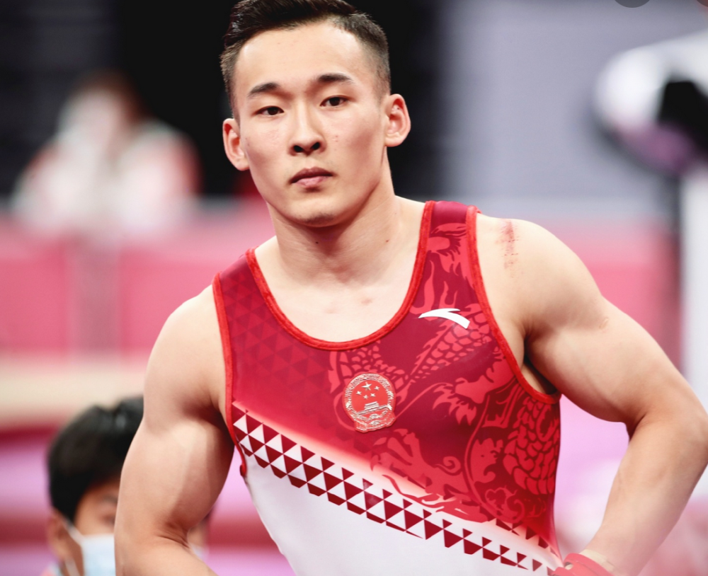 肖若腾率中国男团获铜牌!吊环wink啥水平?被誉为男神 还是意大利球迷