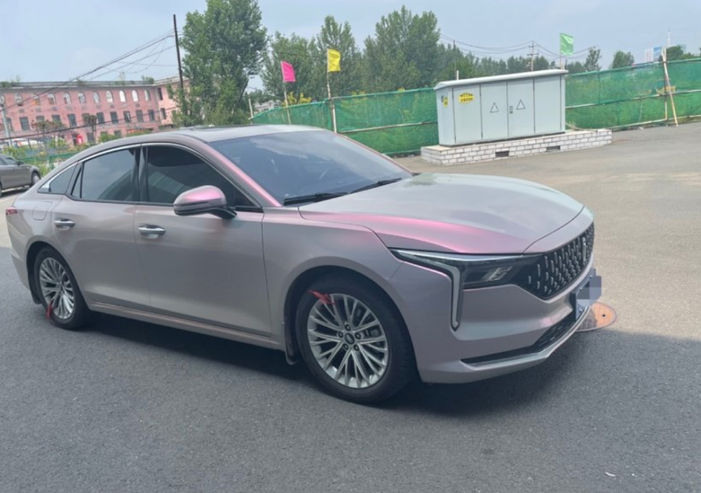 起步十万内，凯迪拉克颜值，雅阁空间，还有2.0T动力超迈腾