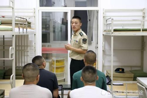 小孩高考被火箭军工程大学录取了前途怎么样是令人羡慕的事情